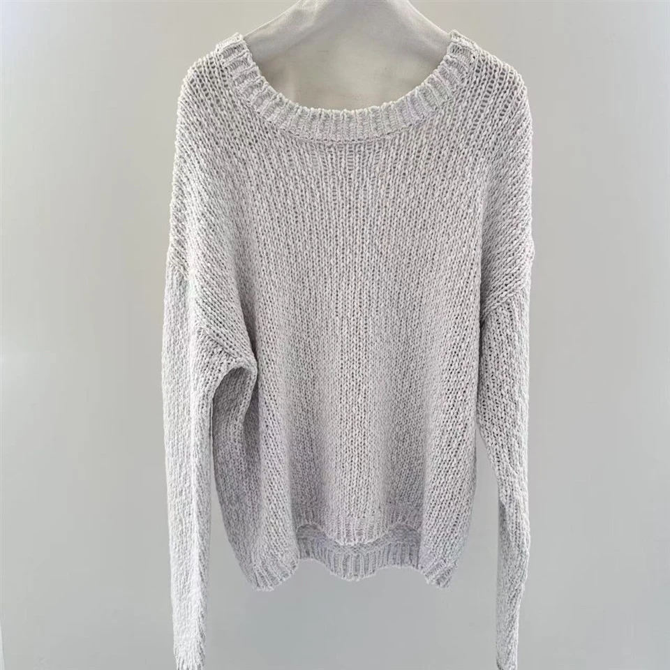 Minimalist Women’s Designer Tops Minimalist Women’s Designer Tops